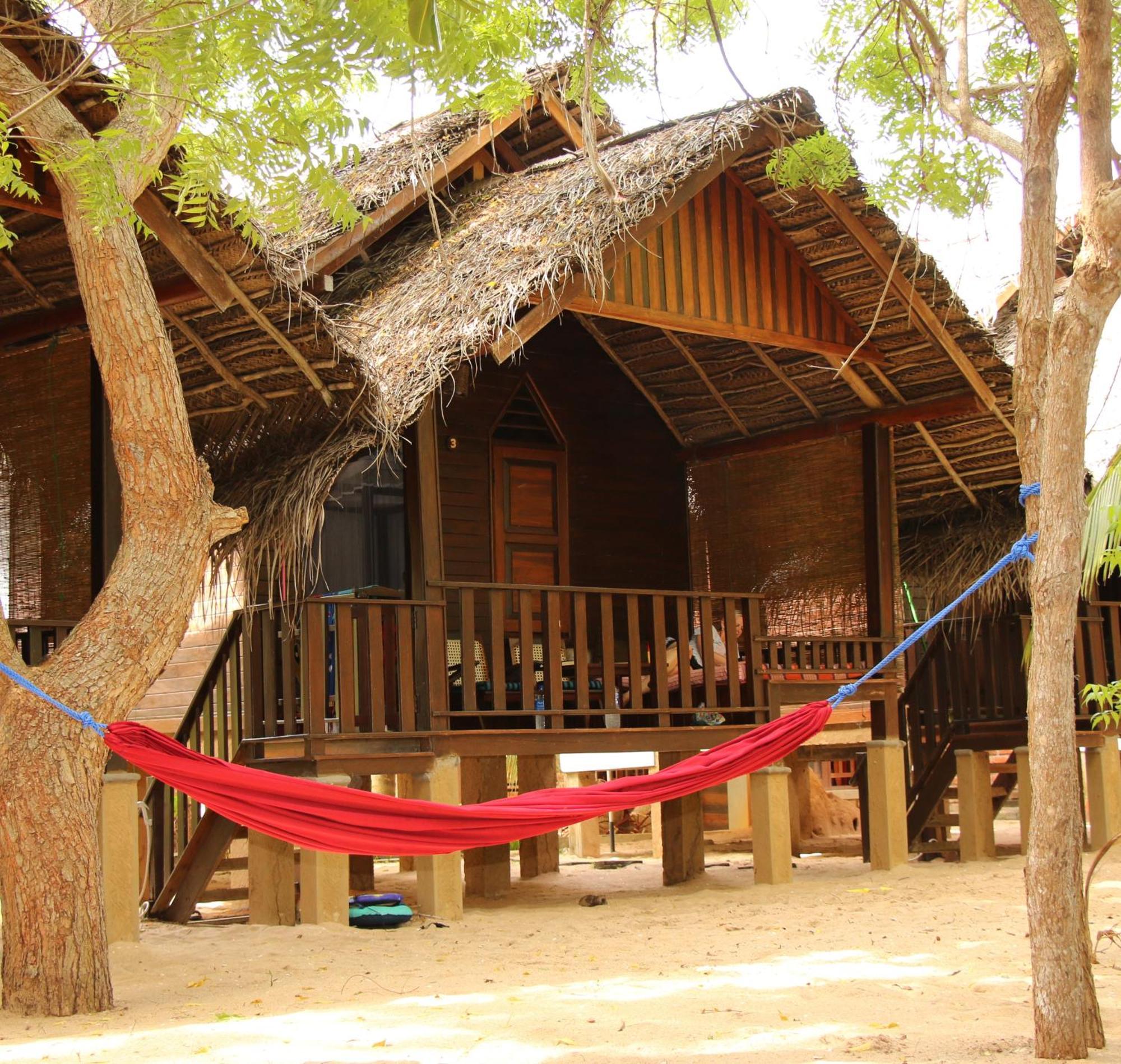 Shiva'S Beach Cabanas Тангалле Екстер'єр фото