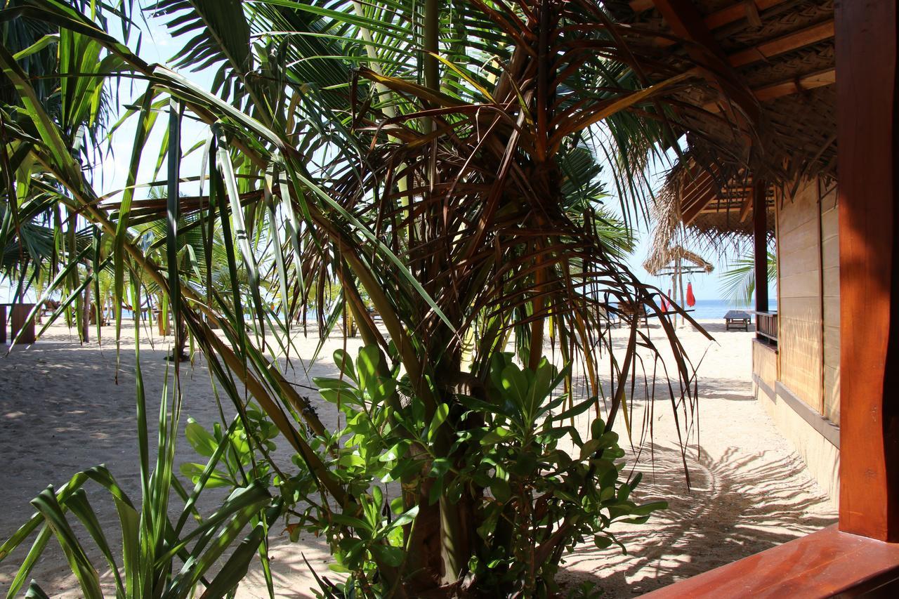Shiva'S Beach Cabanas Тангалле Екстер'єр фото